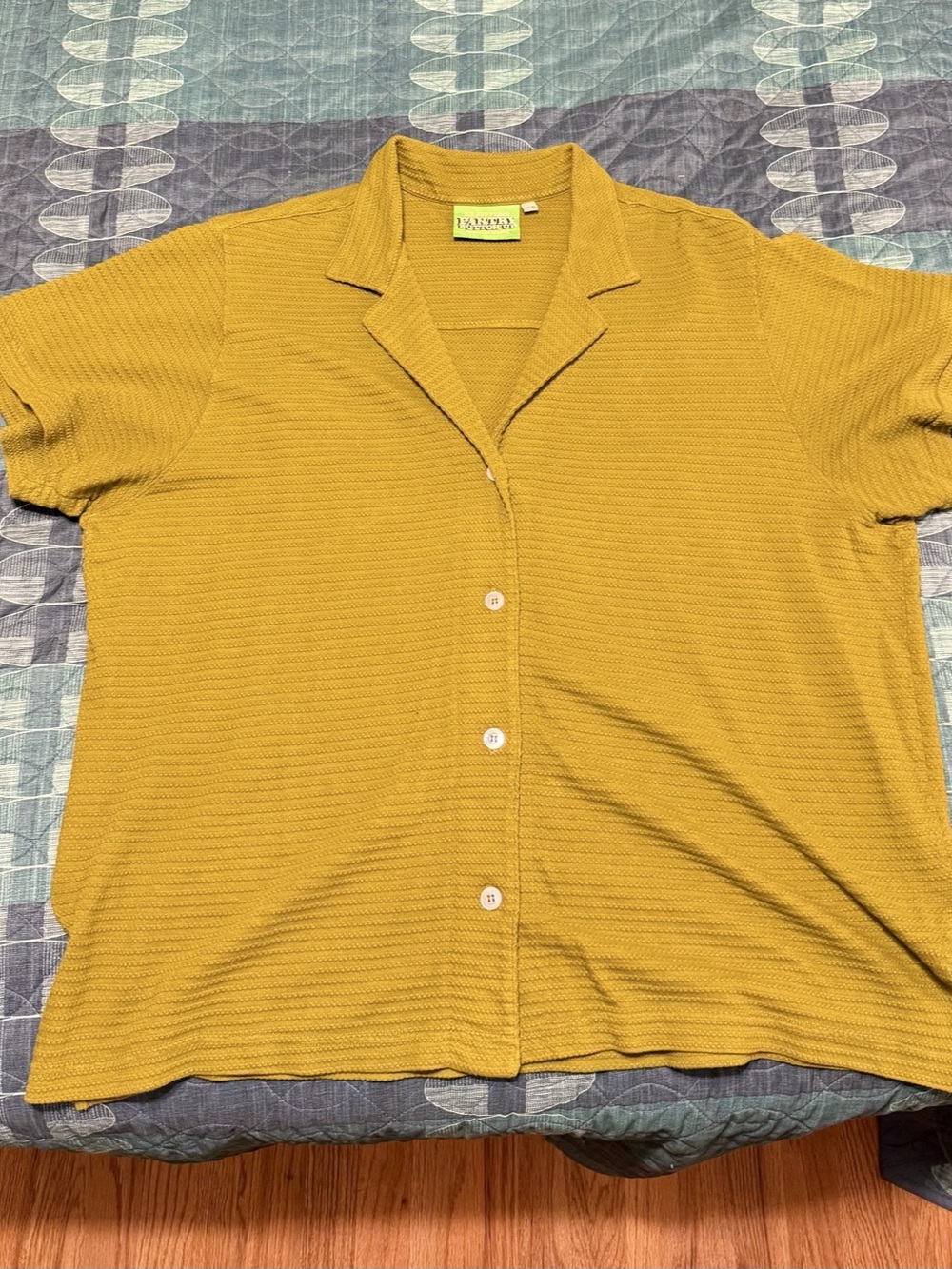 Big Bud Press Short Sleeve Button Down Pantry Tee in chartreuse green XL discont